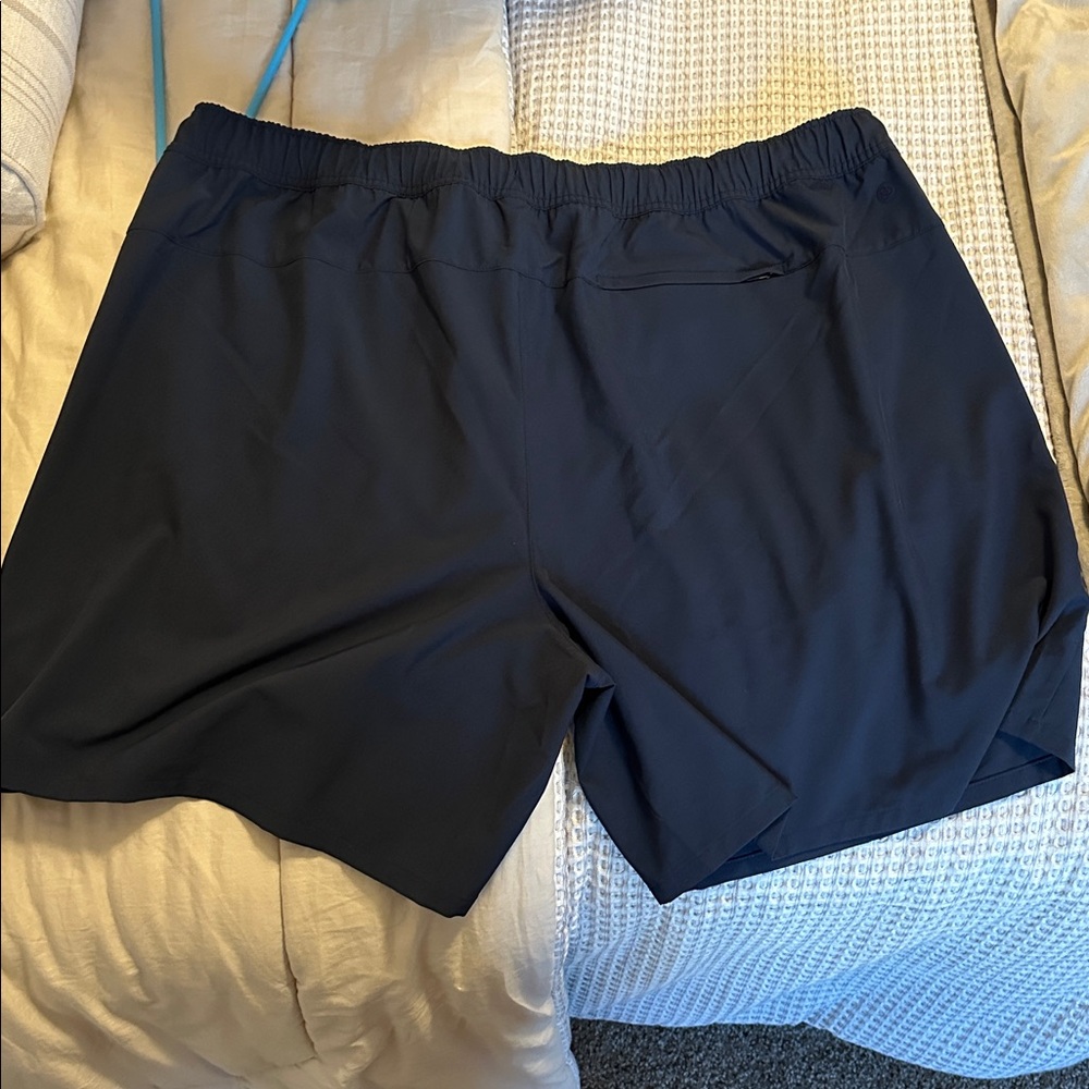 Zella Navy Performance Shorts - Picture 3 of 3